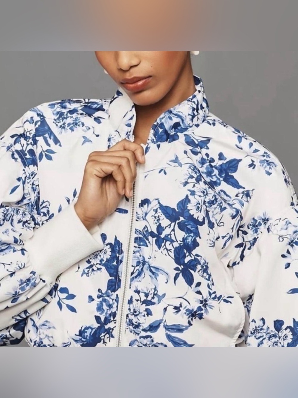 By Anthropologie Cropped Floral Print Bomber Jacket in Small